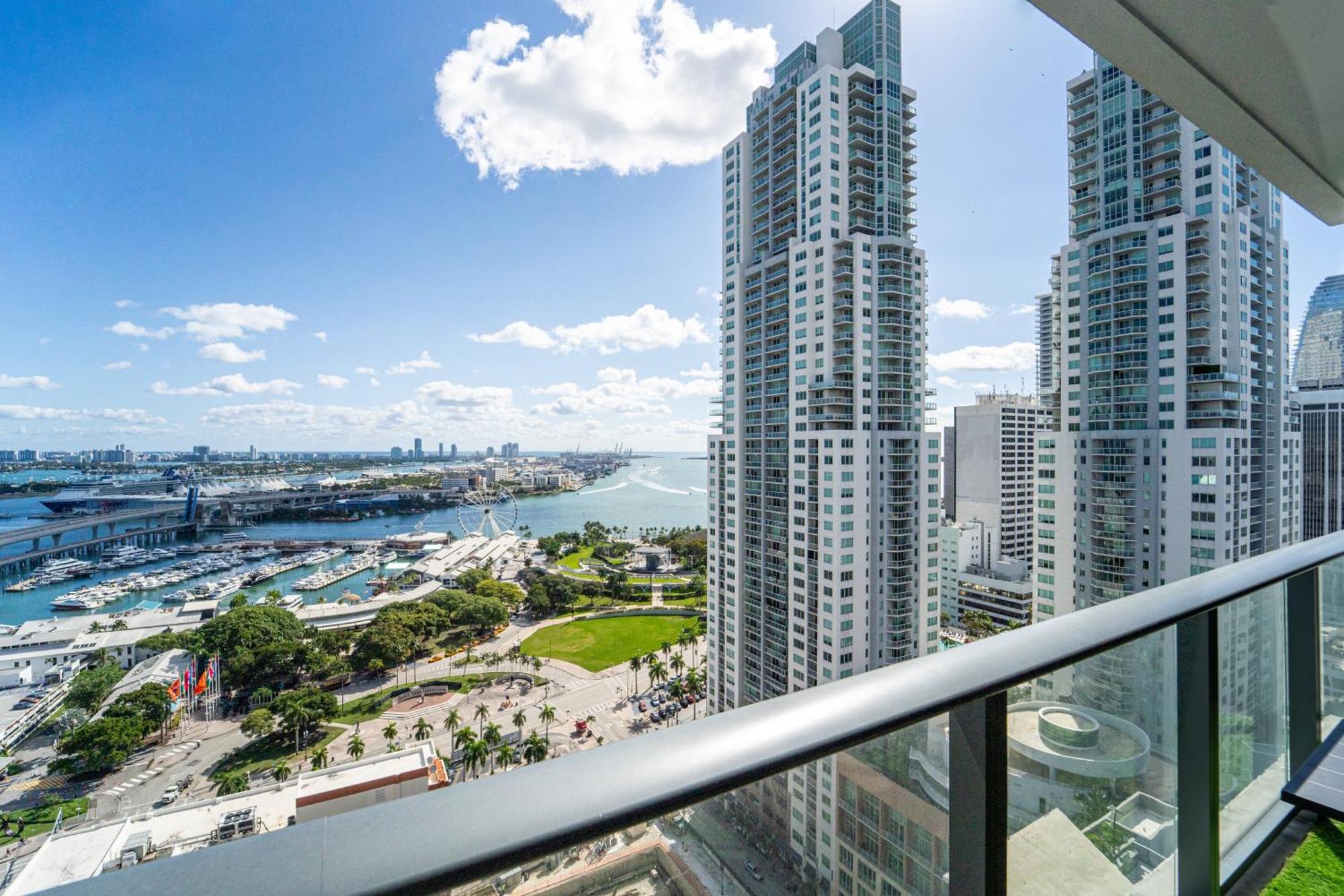 Devereaux Miami Luxury One-Bedroom And Studios Luaran gambar