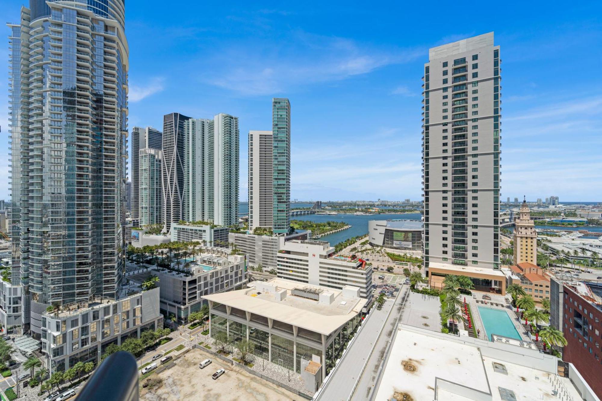 Devereaux Miami Luxury One-Bedroom And Studios Luaran gambar